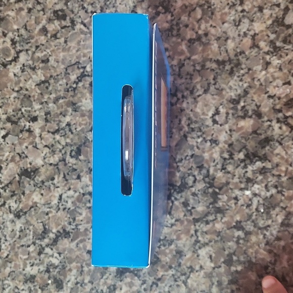AT & T Calypso PRE-PAID 5.5" display, rear camera 16GB android new sealed box - Picture 8 of 9